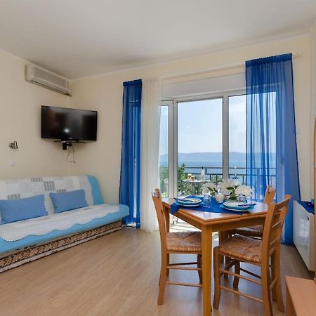 Apartments And Room Drazen Novi Vinodolski Ngoại thất bức ảnh