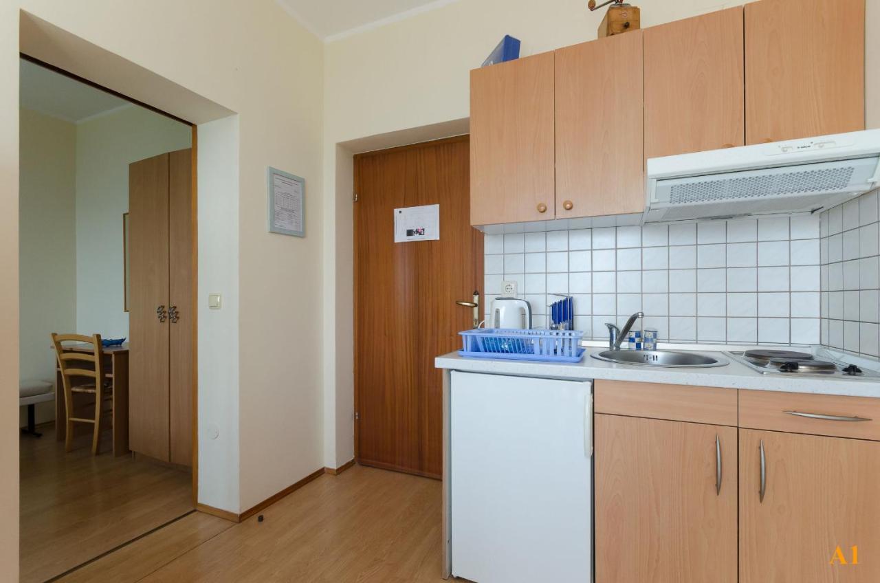 Apartments And Room Drazen Novi Vinodolski Ngoại thất bức ảnh