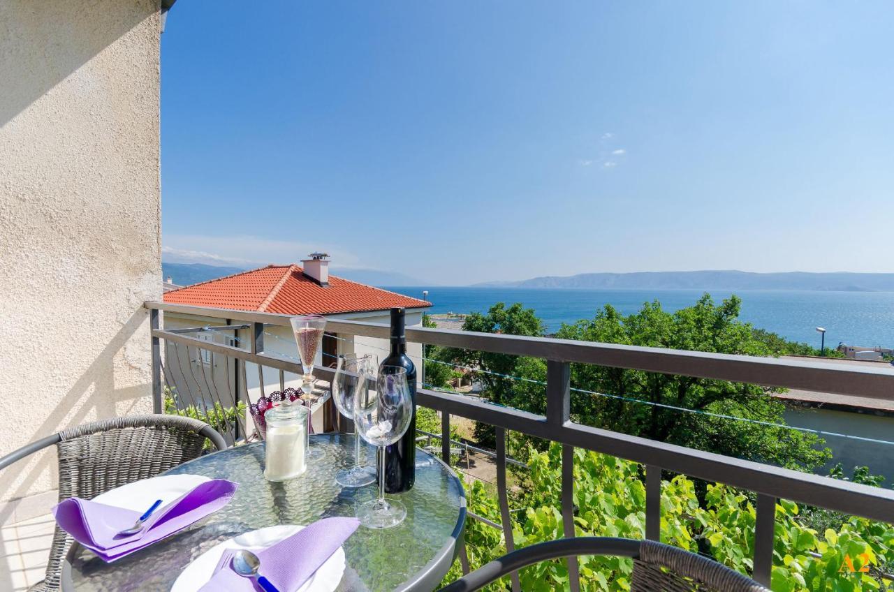 Apartments And Room Drazen Novi Vinodolski Ngoại thất bức ảnh