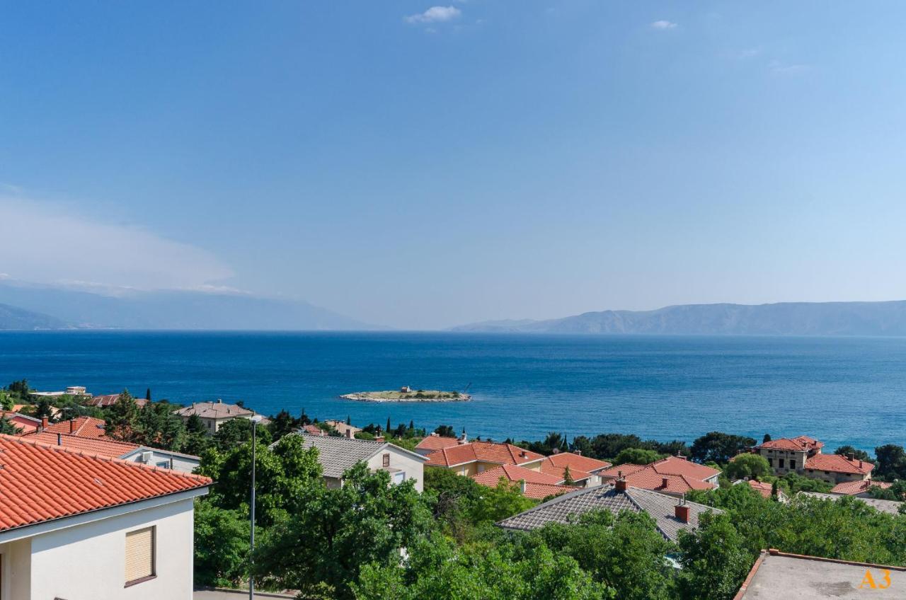 Apartments And Room Drazen Novi Vinodolski Ngoại thất bức ảnh