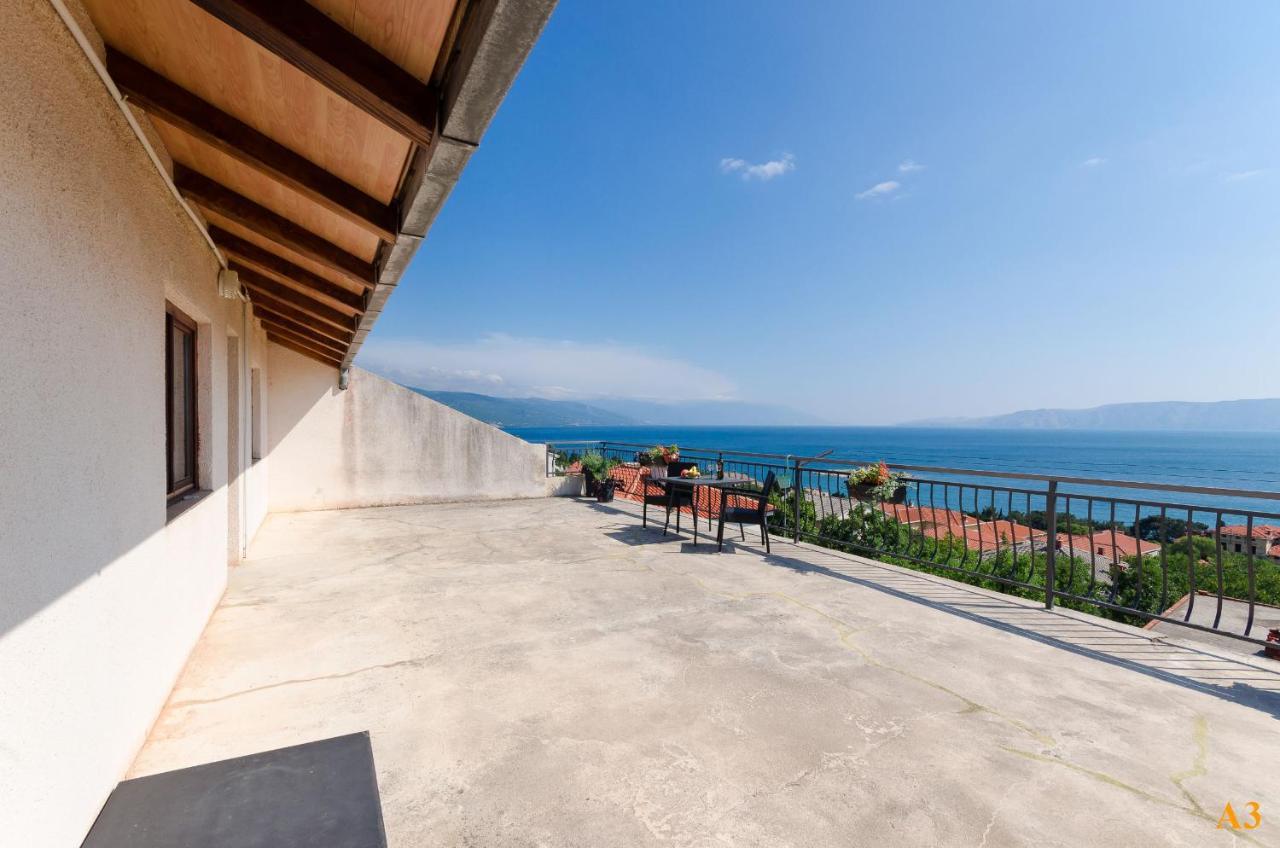 Apartments And Room Drazen Novi Vinodolski Ngoại thất bức ảnh