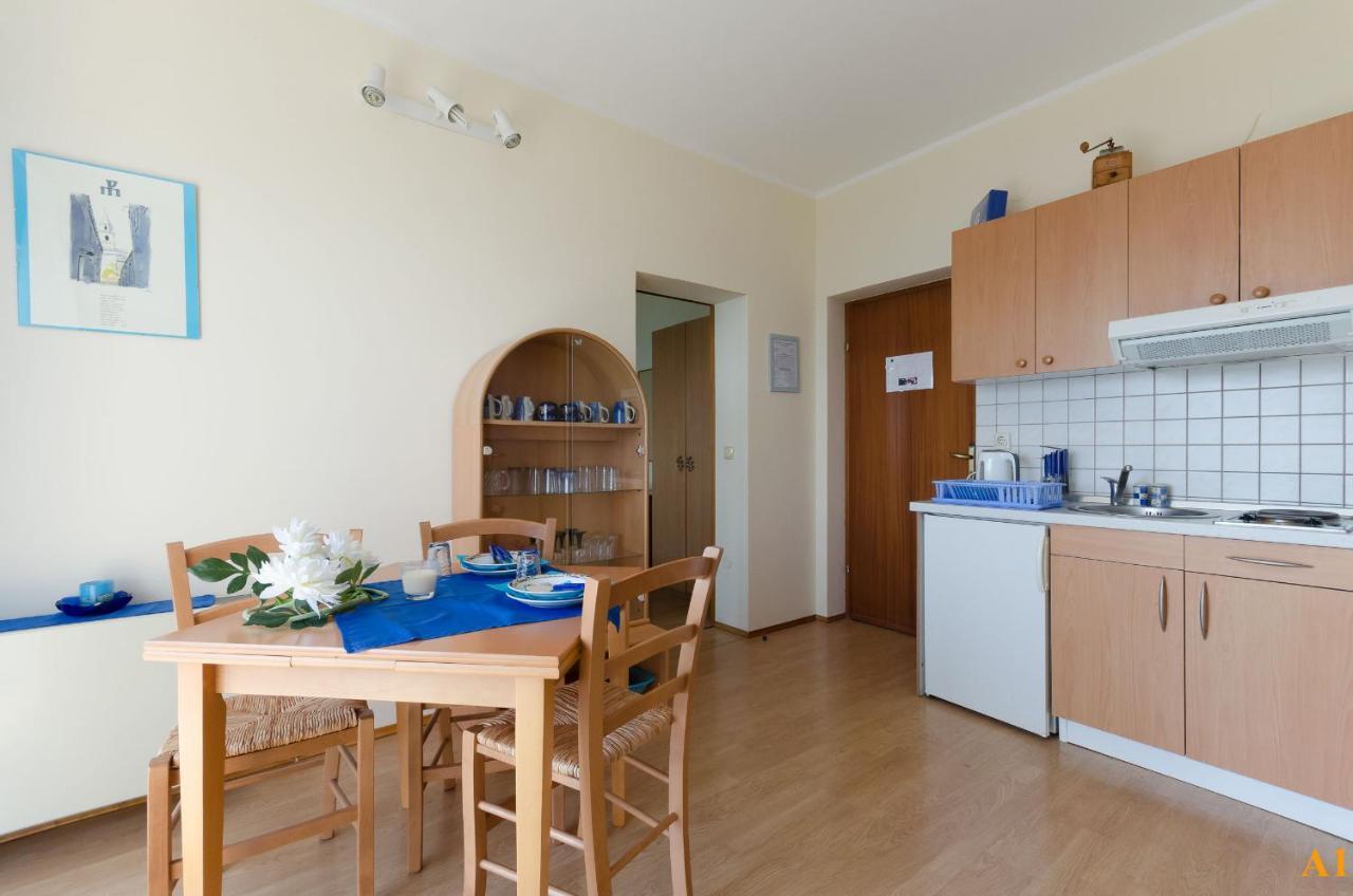 Apartments And Room Drazen Novi Vinodolski Ngoại thất bức ảnh